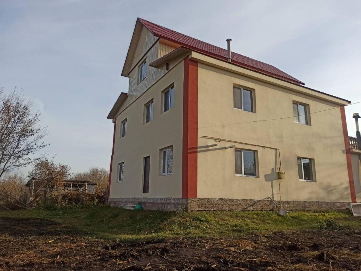 Khutorok Svergio Chesnovka Luaran gambar